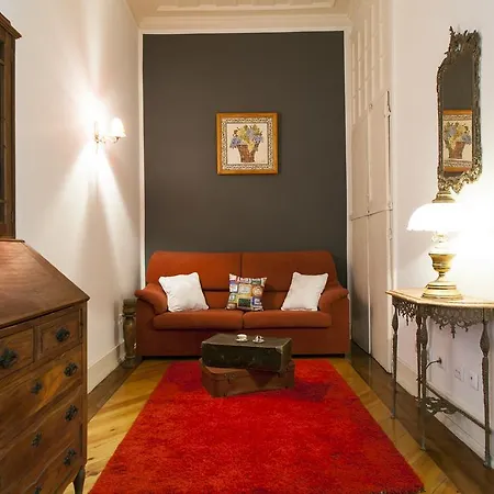 Apartment Downtown Vintage Deluxe | Rentexperience. Lisbon