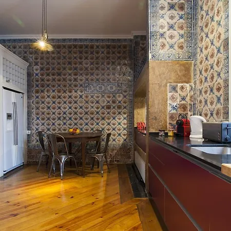Downtown Vintage Deluxe | Rentexperience. * Lisbon